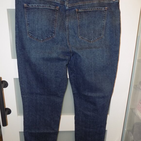 Old Navy Boyfriend Mid-Rise Dark Wash Denim Jeans Size 16 Tall Women's - Picture 3 of 3